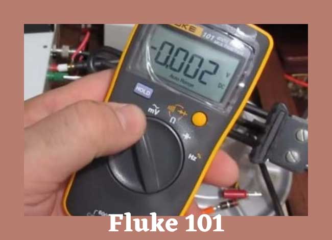 Fluke Fluke 101 Handheld Easily Carried Digital Multimeter 600 V CAT III 